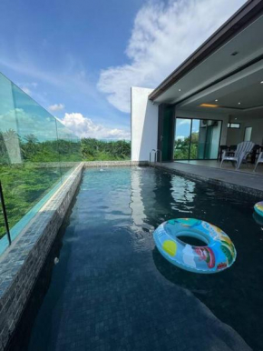 Private Pool & Garden Villa